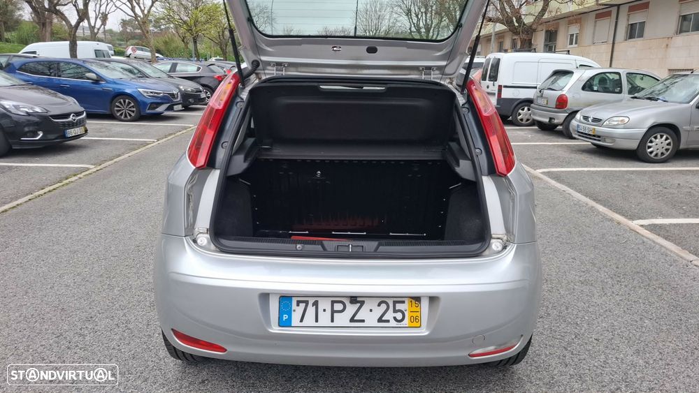 Fiat Punto 1.2 Lounge S&S - 6