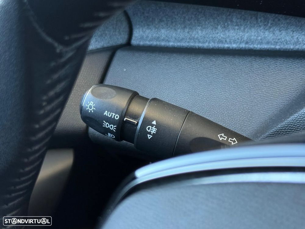 Peugeot 308 SW 1.5 BlueHDi Allure Pack EAT8 - 22