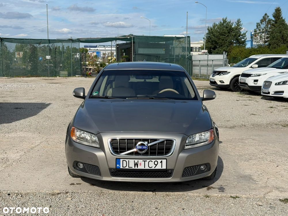 Volvo V70 - 3