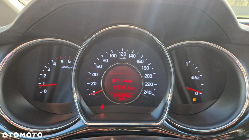 Kia Ceed 1.6 CRDi 128 Dream Team Edition - 22