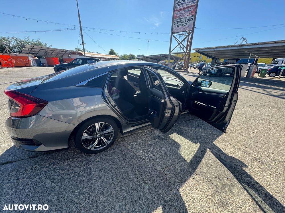 Honda Civic 1.5 VTEC Turbo CVT Executive - 3