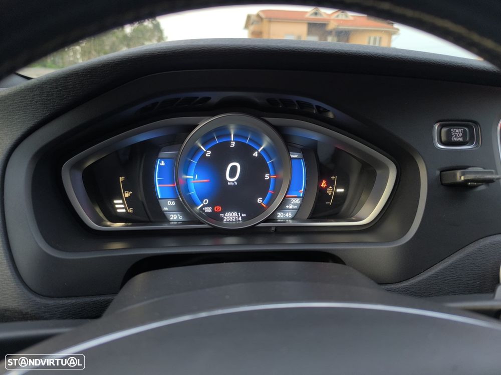 Volvo V40 1.6 D2 R-Design - 43