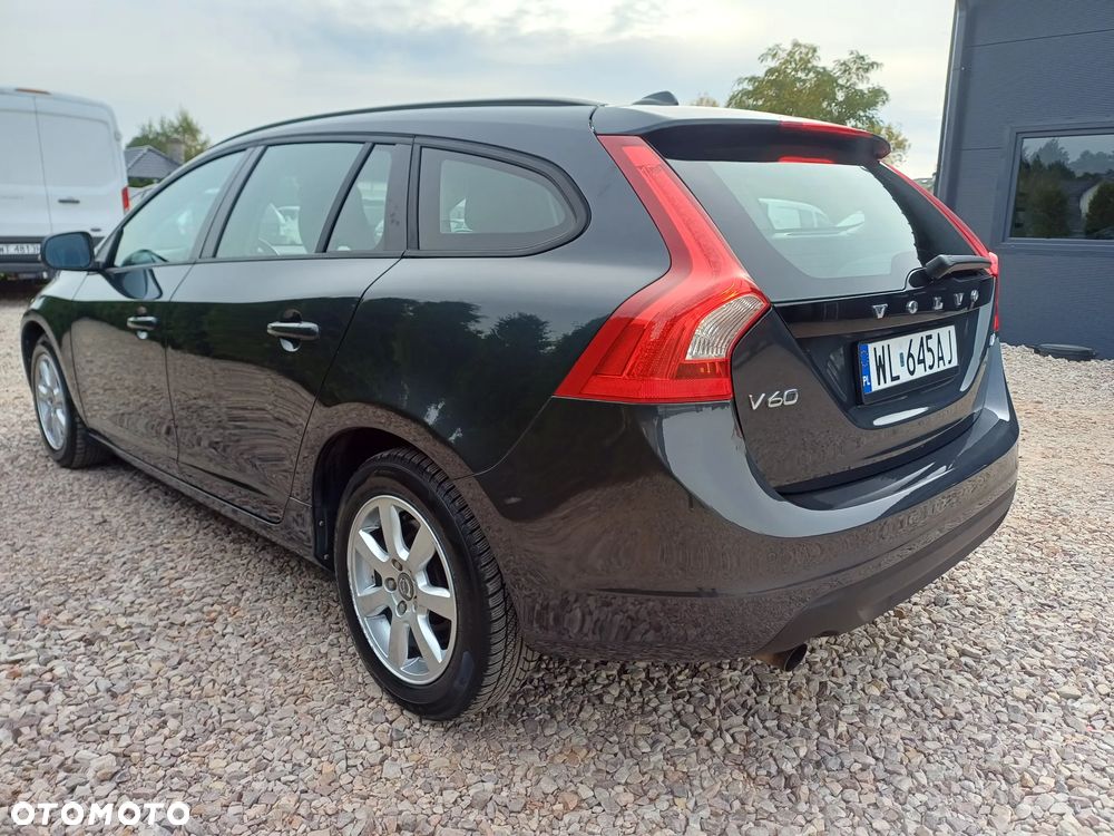 Volvo V60 D2 Kinetic - 24