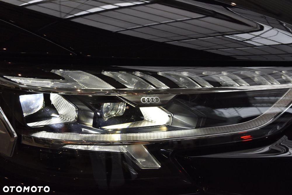 Audi S8 - 24