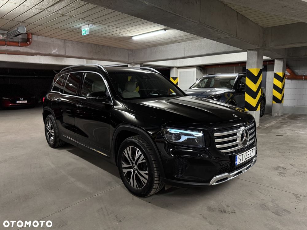 Mercedes-Benz GLB - 12