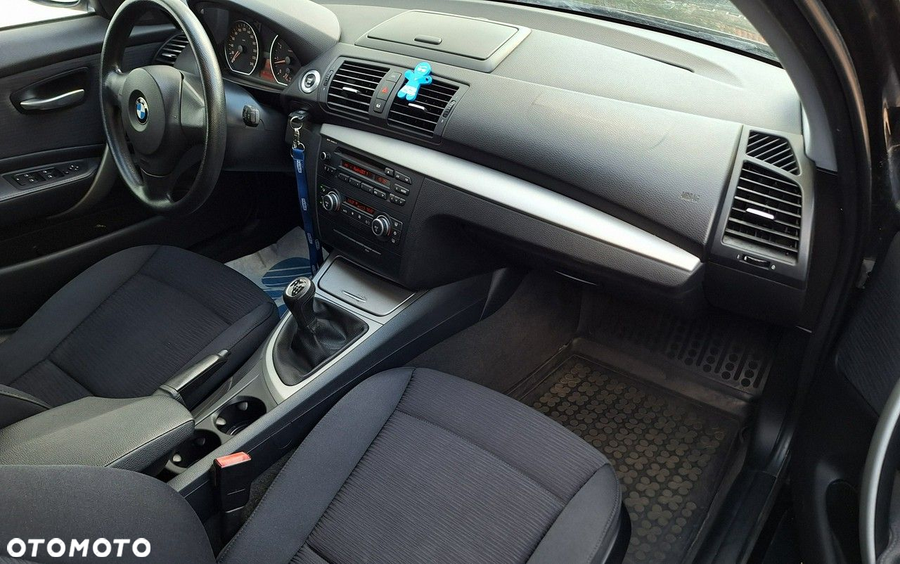 BMW Seria 1 - 11