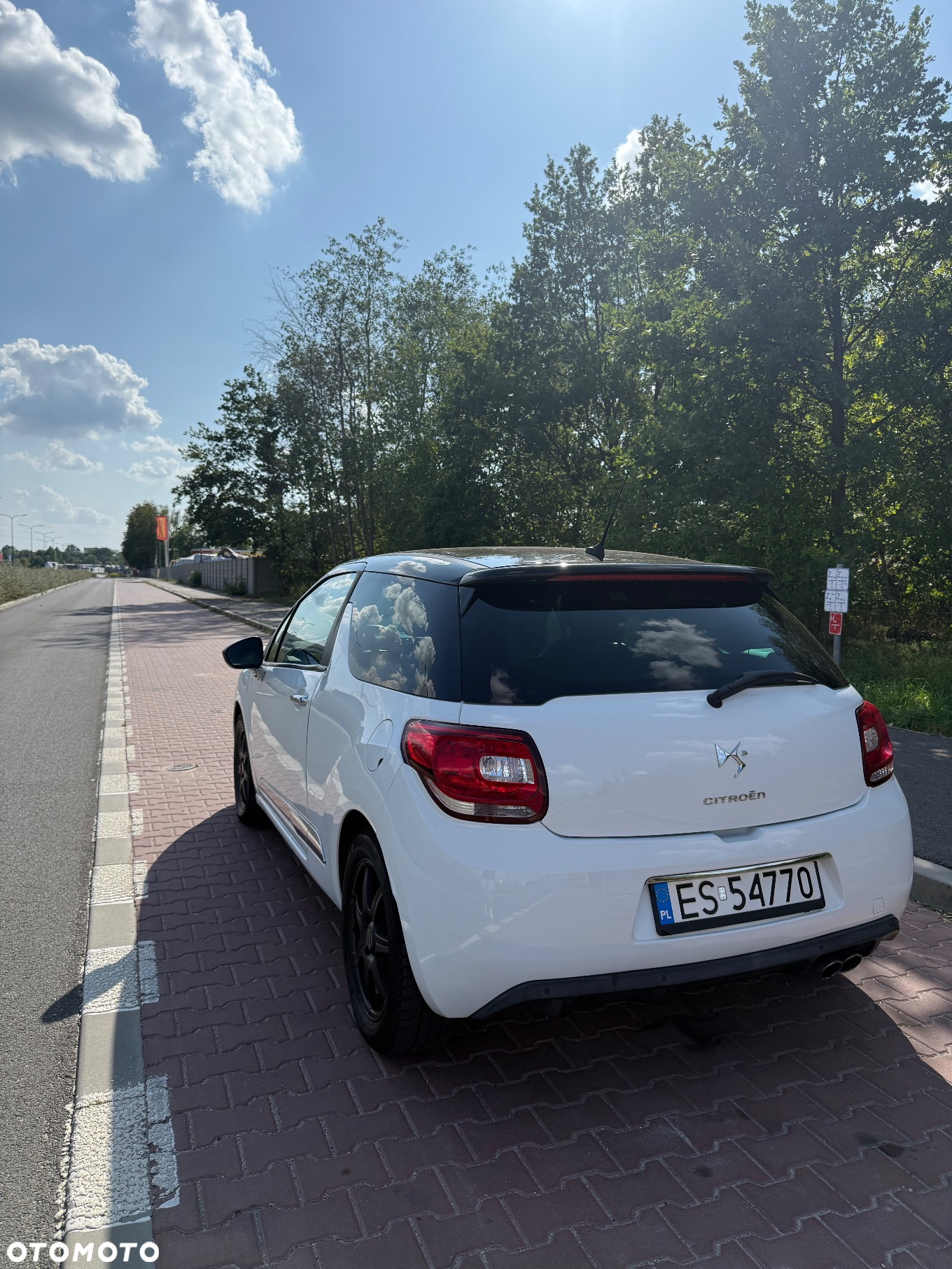 Citroën DS3 1.6 e-HDi SportChic - 8