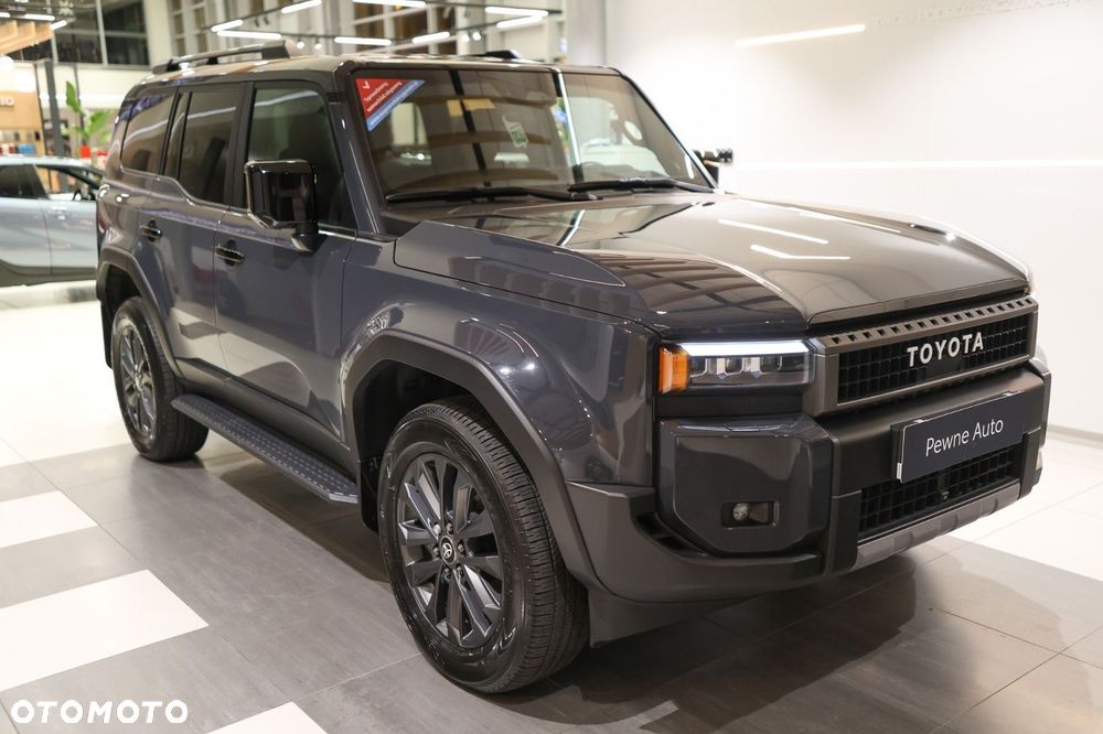 Toyota Land Cruiser - 4