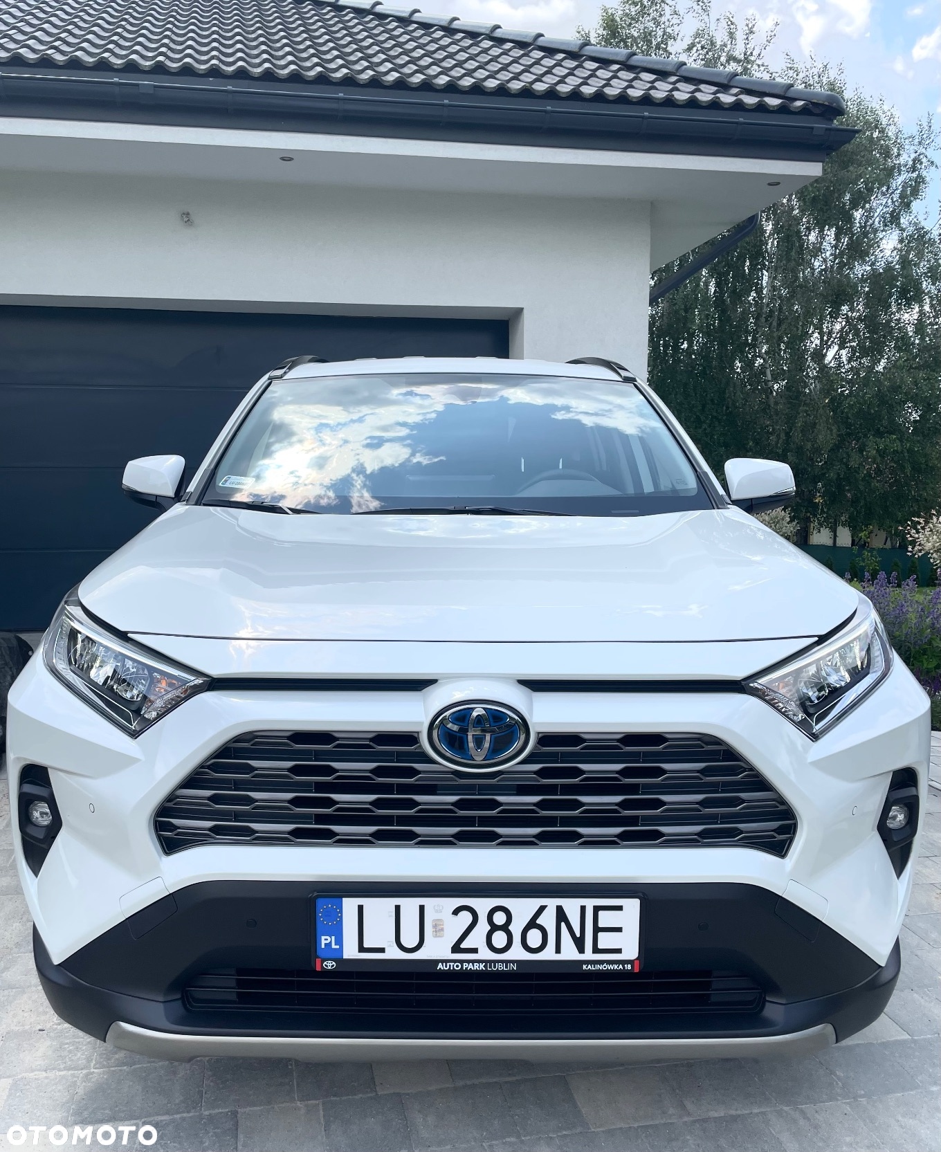 Toyota RAV4 - 2