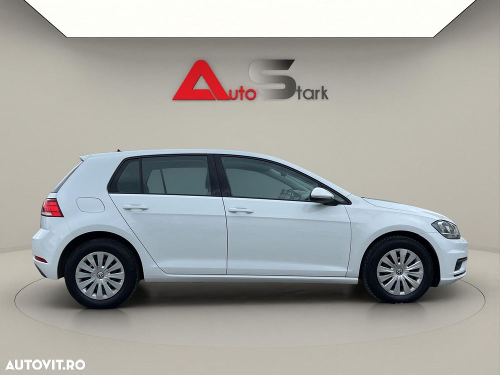 VOLKSWAGEN Golf 2020 — imagine 12