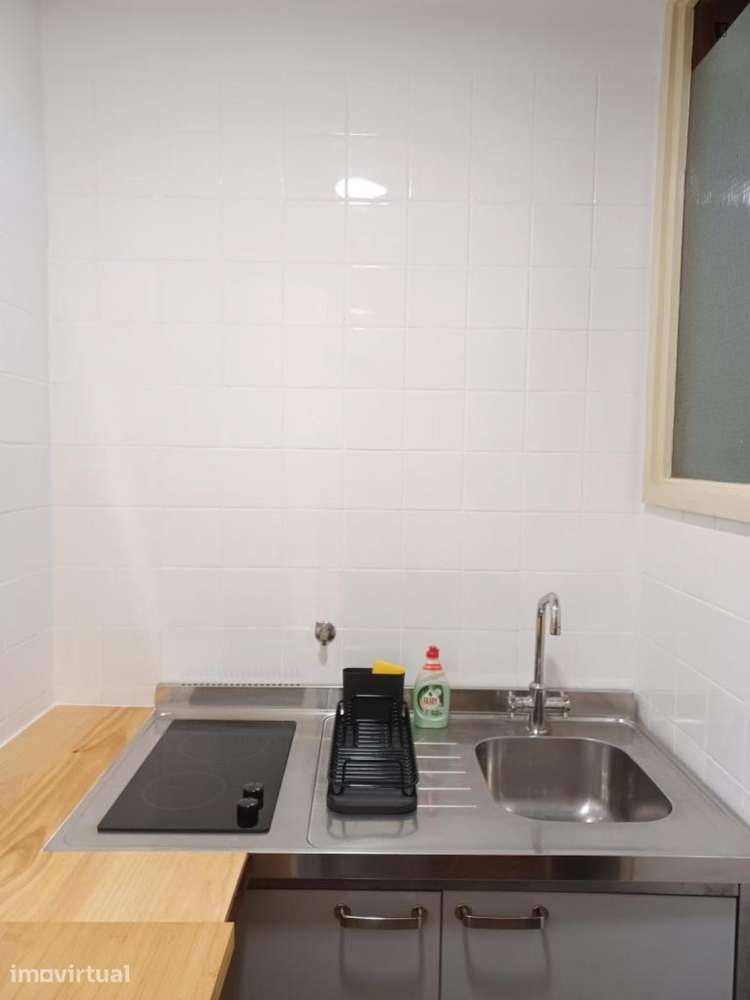 Quarto - localizado em Cedofeita Porto - Grande imagem: 2/4