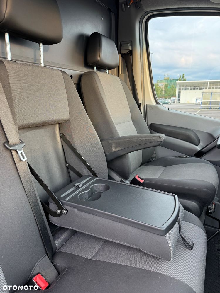 Volkswagen Crafter - 13