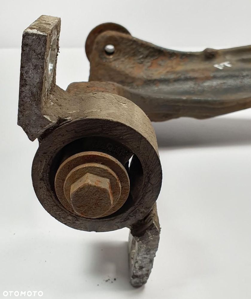 WAHACZ PRAWY TYŁ TYLNY VOLVO XC90 8634887 - 2