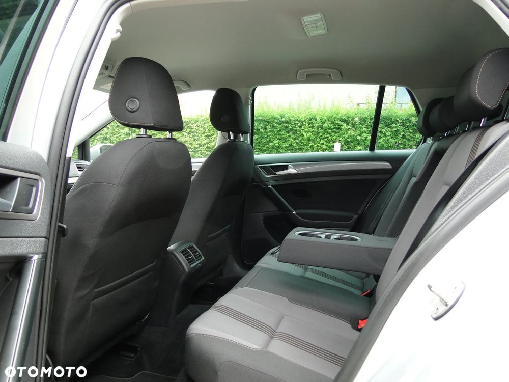 Volkswagen Golf 1.6 TDI BlueMotion Technology Allstar - 12