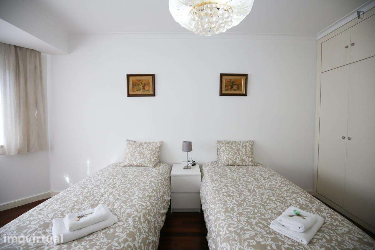 Quarto - localizado em Olaias Lisbon - Grande imagem: 4/46
