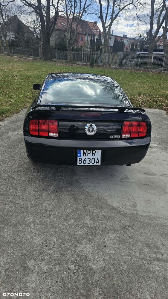 Ford Mustang 4.0 V6 - 6