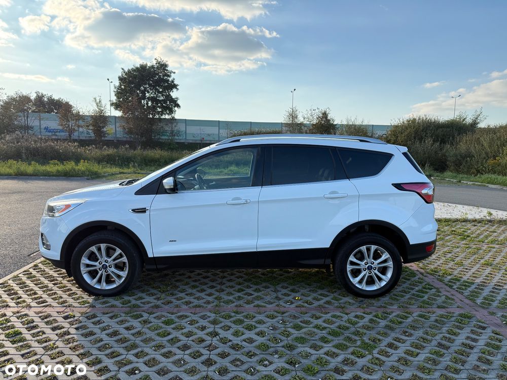 Ford Kuga 1.5 EcoBoost 4WD Titanium - 3