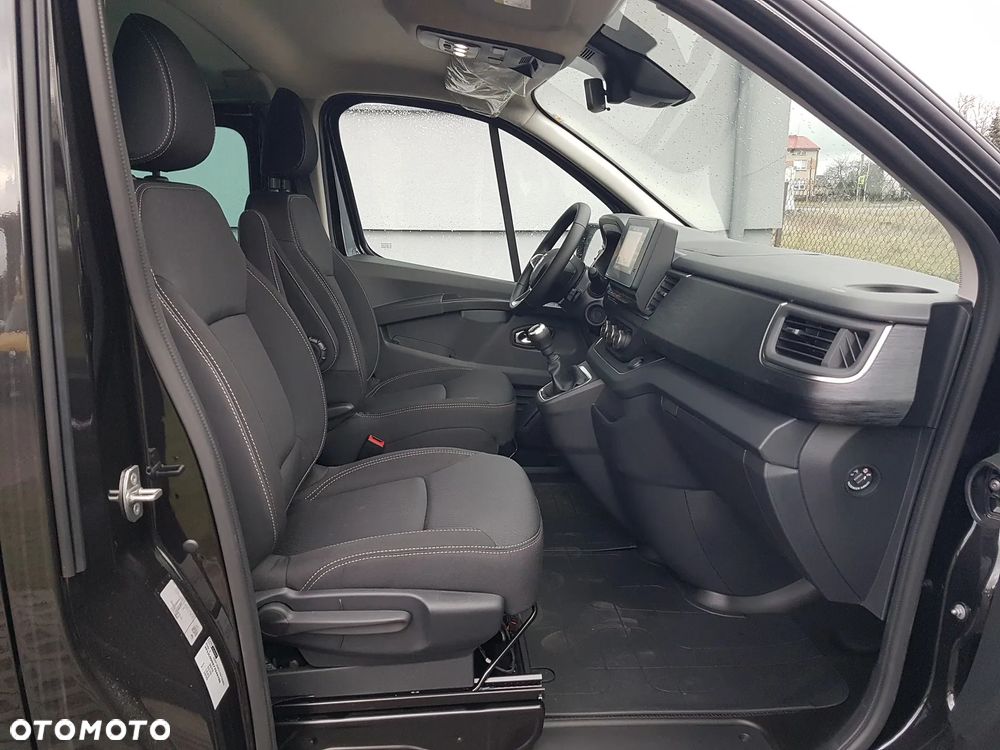Renault Trafic - 21