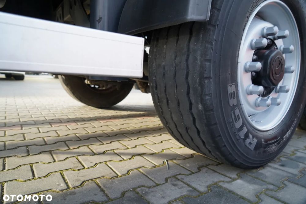 Samro NACZEPA  /  BURTOWA  /  RYFLOWANA PODŁOGA - 17