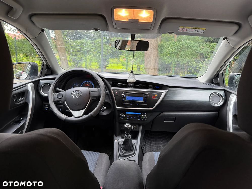 Toyota Auris 1.4 D-4D Active - 8