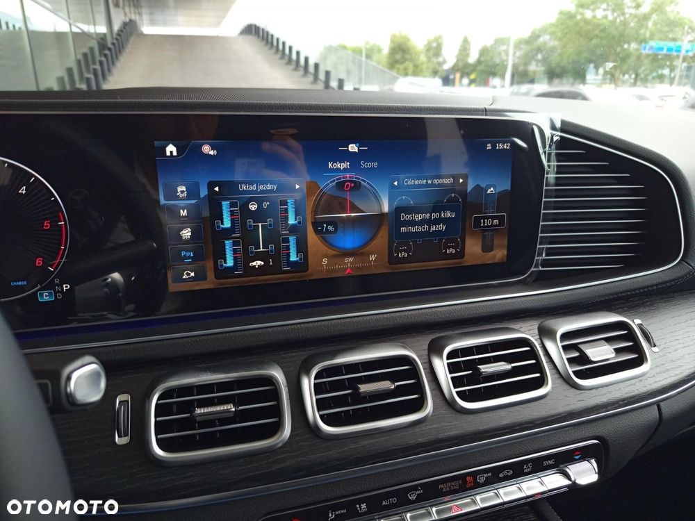 Mercedes-Benz GLE - 23