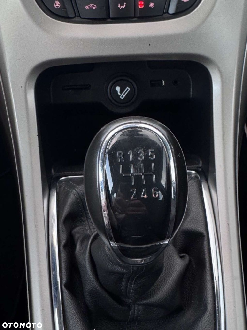 Opel Astra - 34