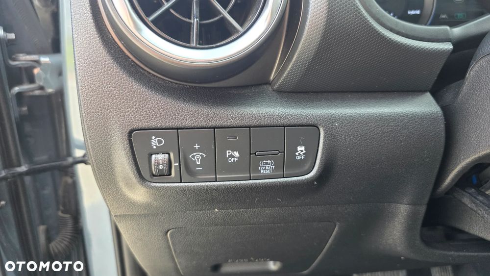 Hyundai Kona - 23