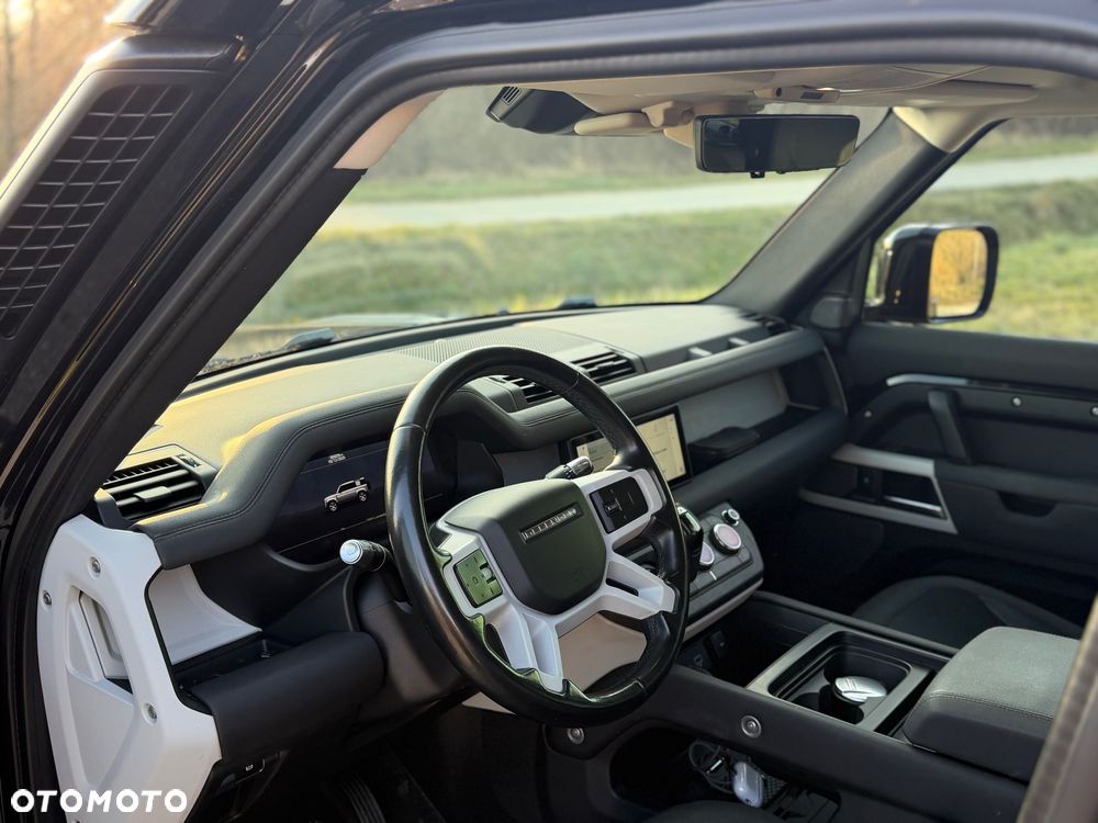 Land Rover Defender 2.0 D240 HSE - 17