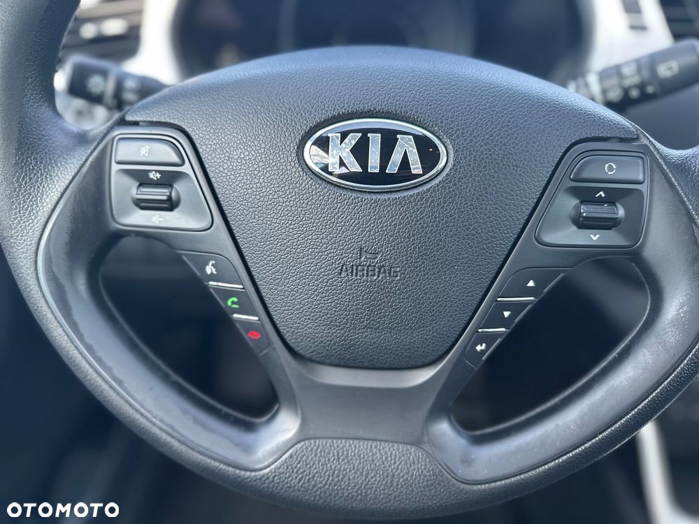 Kia Ceed - 21