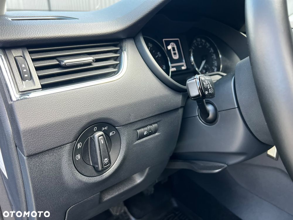 Skoda Octavia 1.4 TSI Ambition - 27