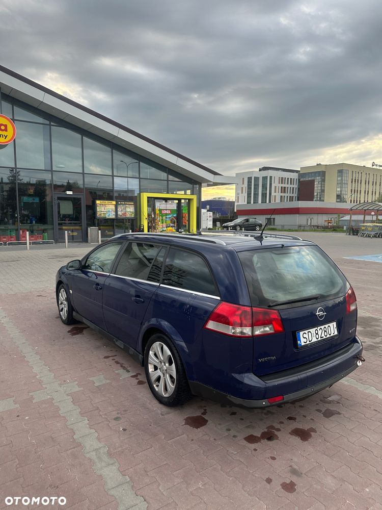 Opel Vectra 1.9 CDTI Cosmo - 4