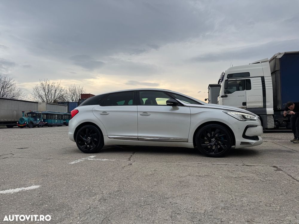 Citroën DS5 Hybrid4 EGS6 SportChic - 3