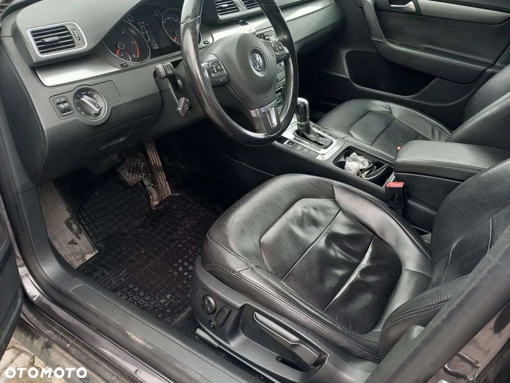 Volkswagen Passat 2.0 TDI Trendline DSG - 7