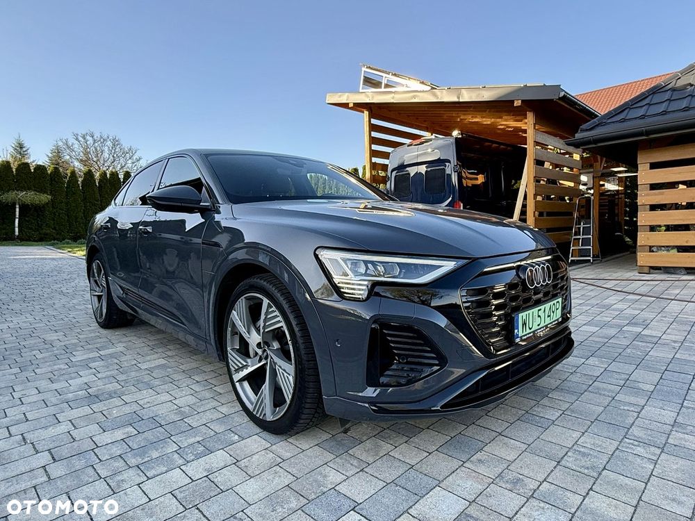 Audi Q8 Sportback e-tron - 2