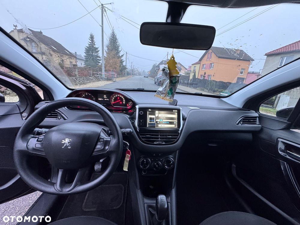 Peugeot 208 PureTech 82 Allure - 10