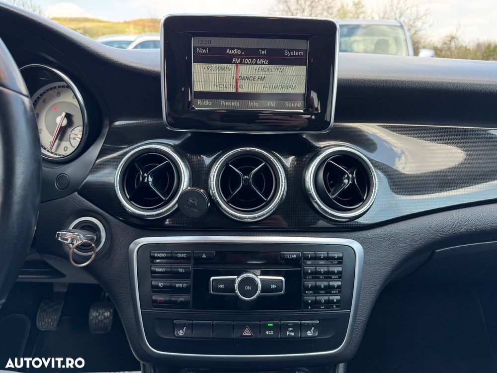 Mercedes-Benz CLA - 21