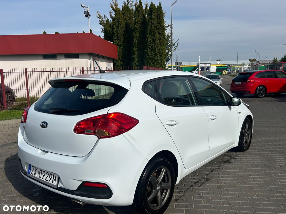 Kia Ceed - 7