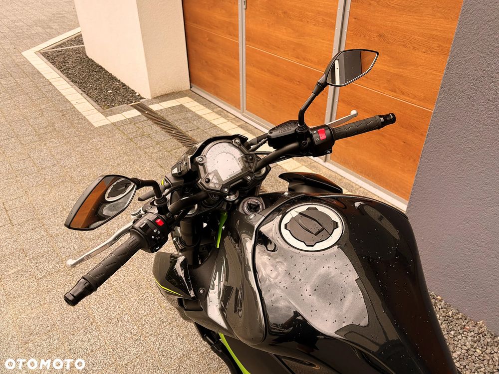 Kawasaki Z - 7