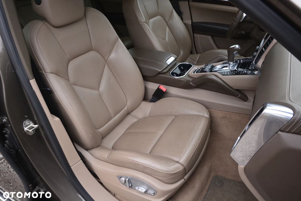 Porsche Cayenne S Tiptronic S - 39