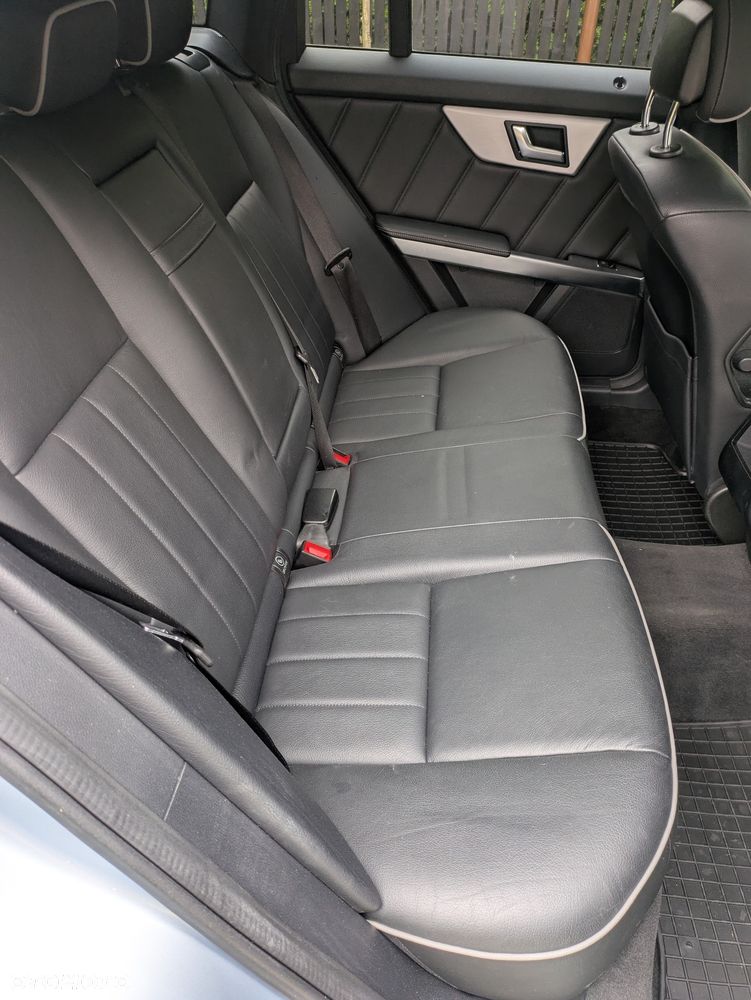 Mercedes-Benz GLK 220 CDI DPF BlueEFFICIENCY 7G-TRONIC SPORT EDITION - 23
