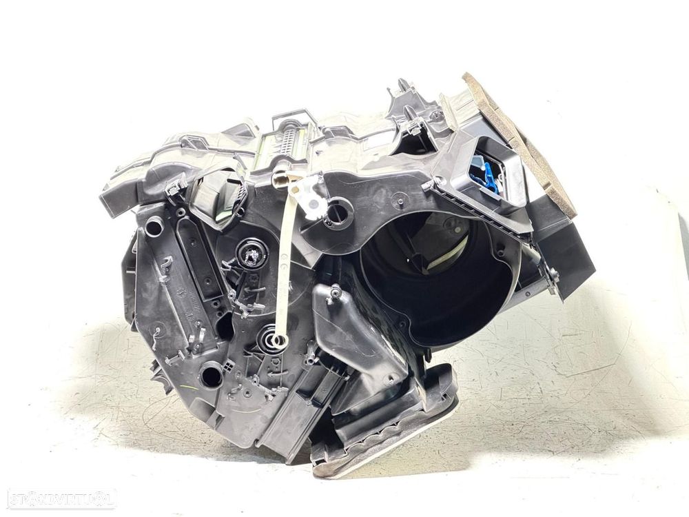 Caixa da Sofagem RENAULT GRAND SCENIC IV 272709700R - 2