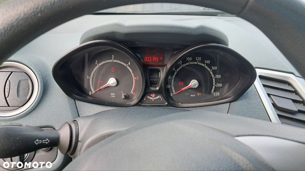 Ford Fiesta - 15