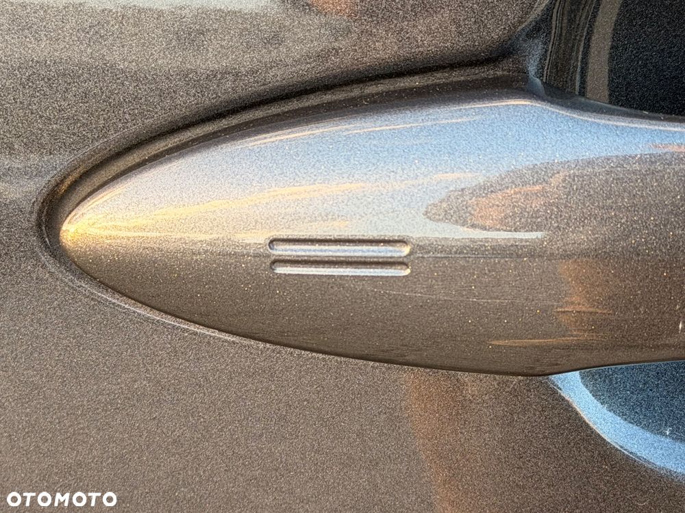 Toyota Yaris - 10