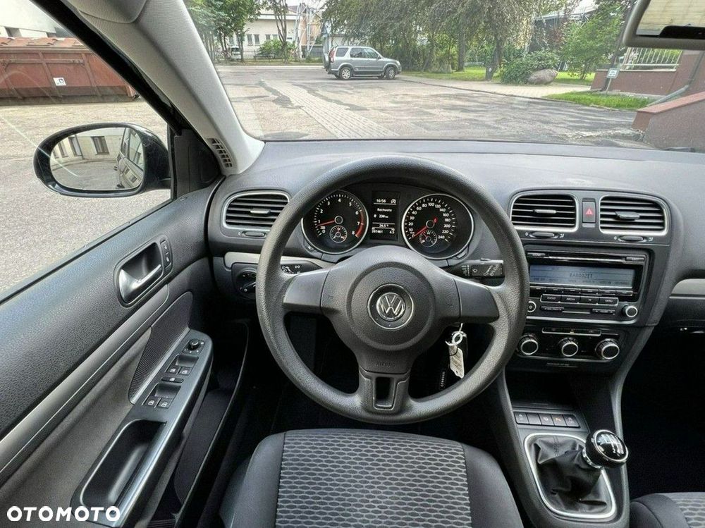 Volkswagen Golf Variant - 14