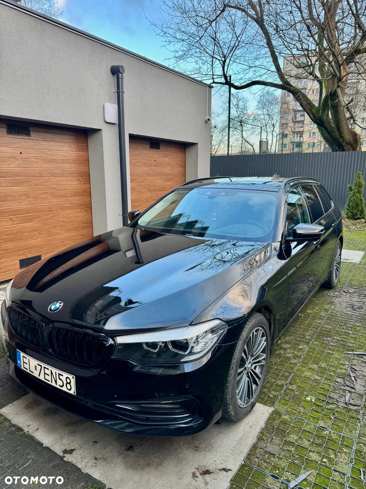 BMW Seria 5 520d Sport Line - 3