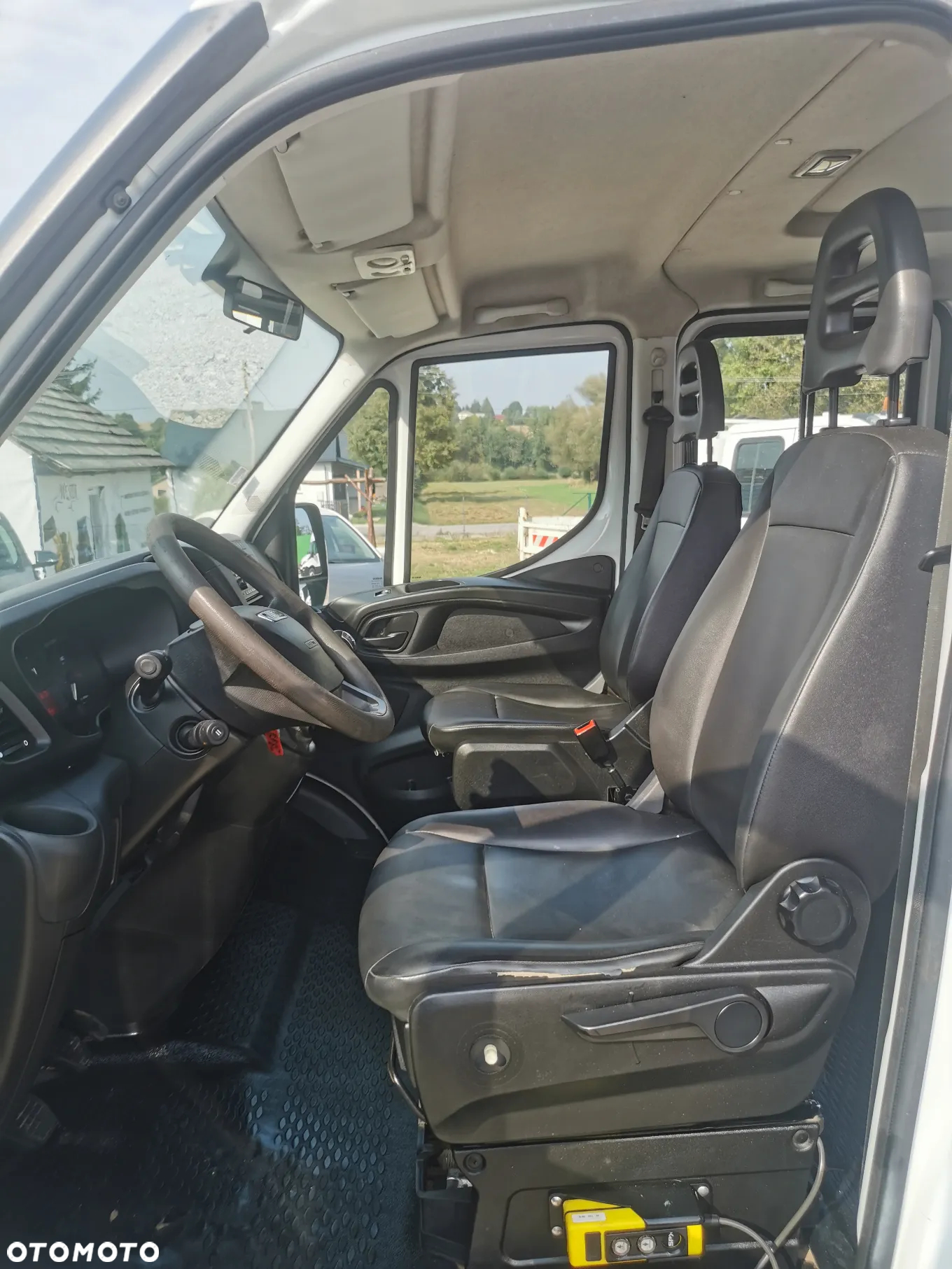 Iveco Daily 35C13 Brygadówka Klima 35-130 wywrotka kiper doka Dubel - 13