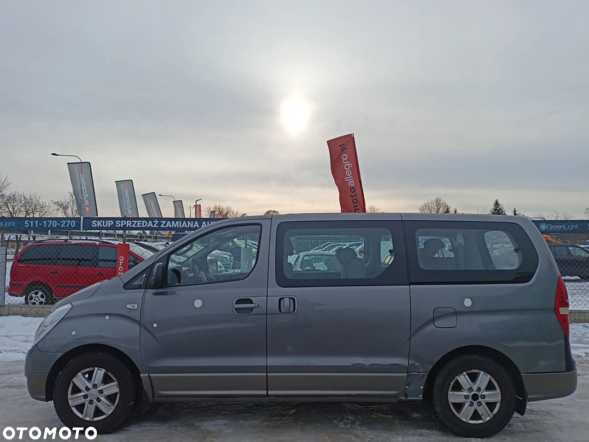 Hyundai H-1 - 2