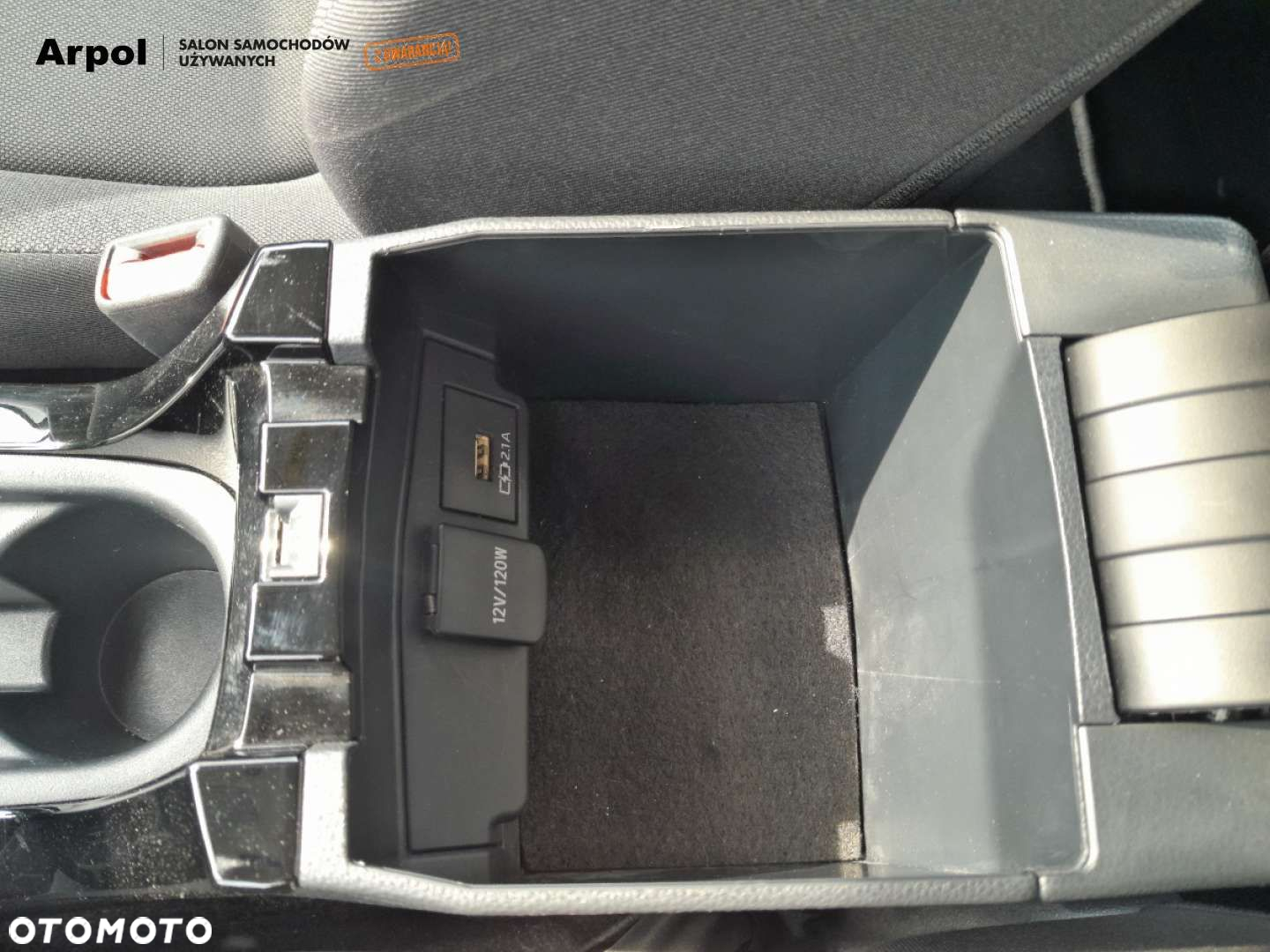 Toyota Corolla - 24