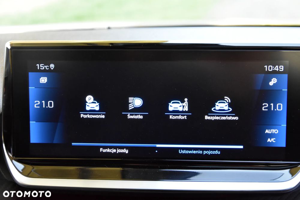 Peugeot 2008 PureTech 130 EAT8 GT - 37