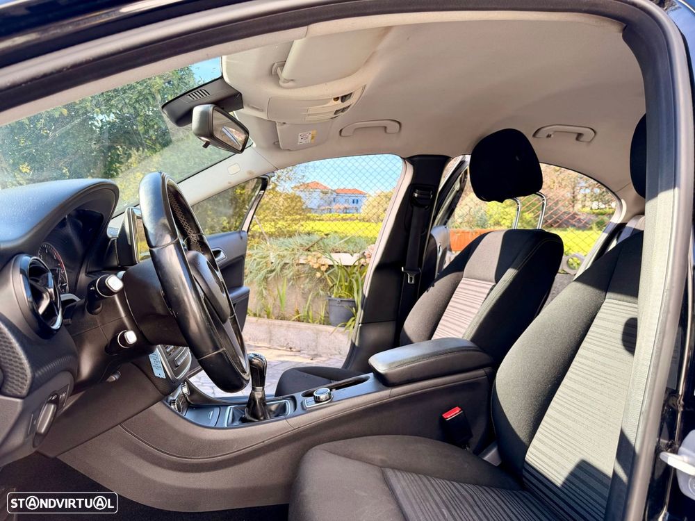 Mercedes-Benz A 180 - 19